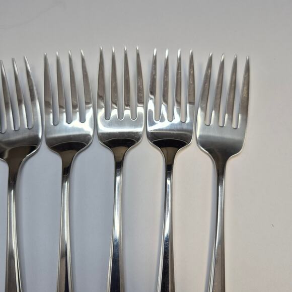 Oneida USA Lot of 7 Salad Forks SSS / Maestro - St.Leger Stainless Glossy - Picture 6 of 13